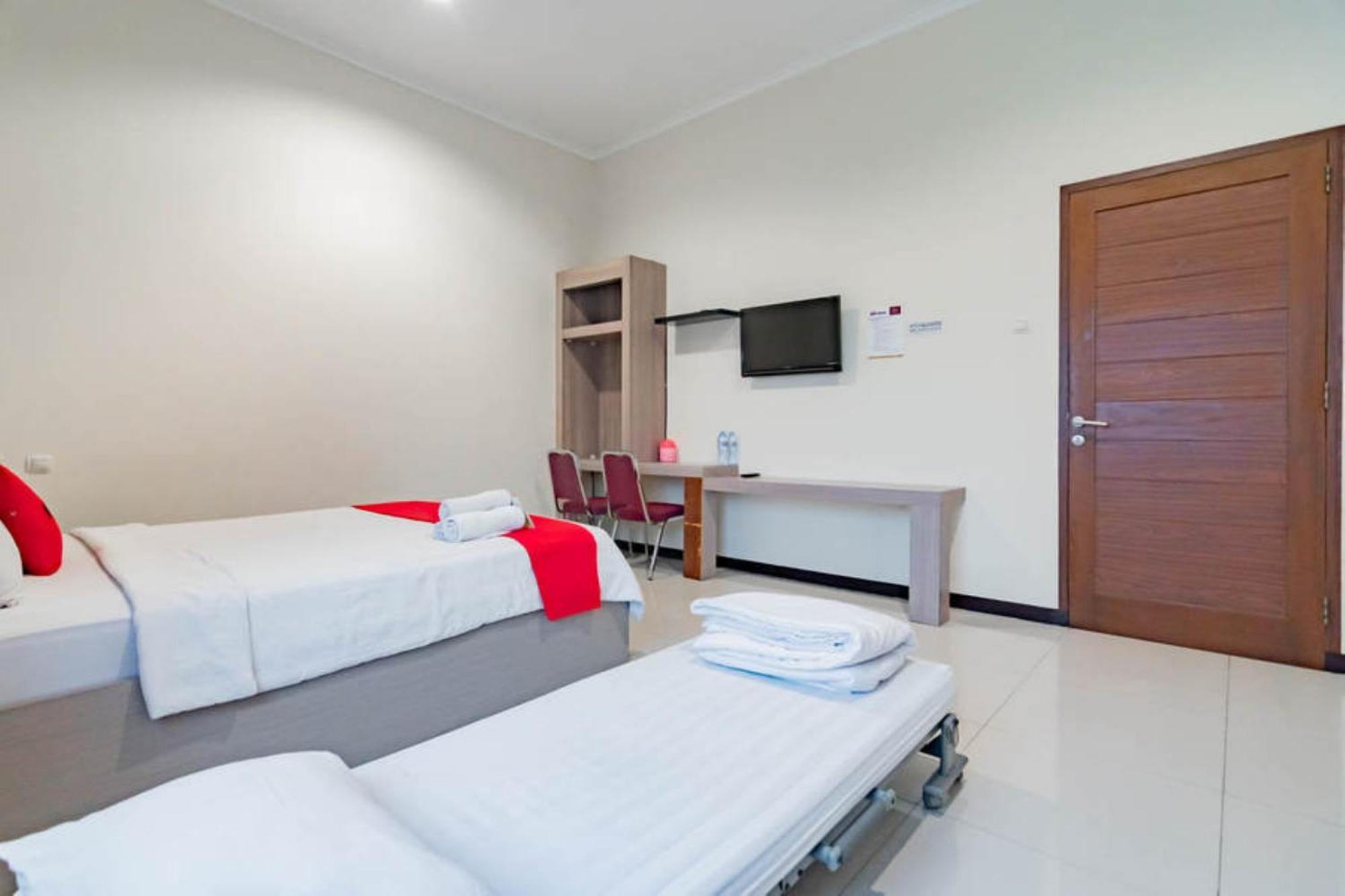 Reddoorz Near Lembang Park & Zoo 2 Otel Dış mekan fotoğraf