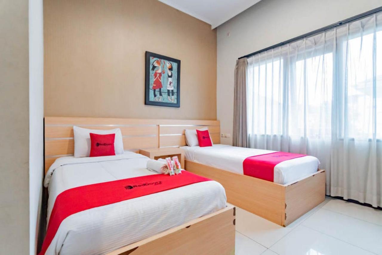 Reddoorz Near Lembang Park & Zoo 2 Otel Dış mekan fotoğraf