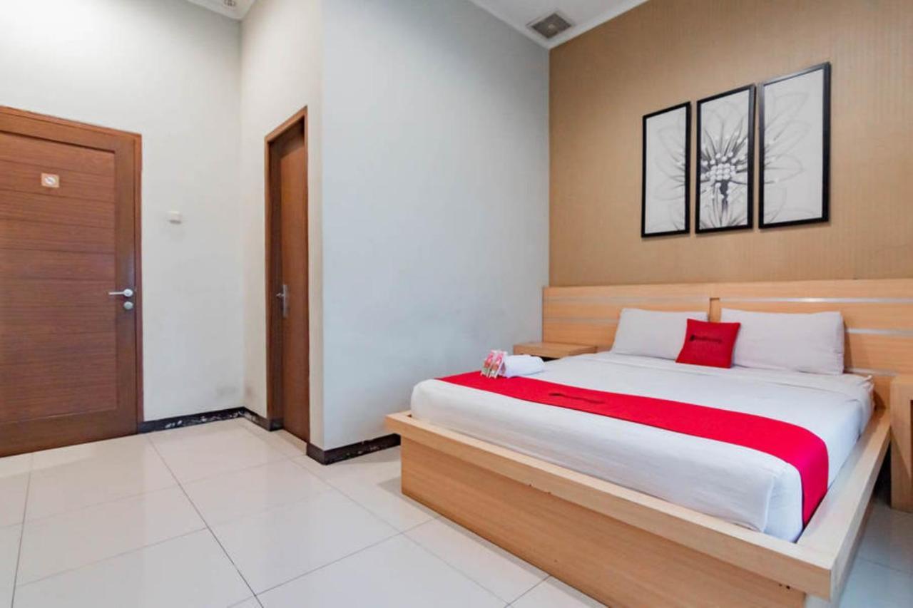 Reddoorz Near Lembang Park & Zoo 2 Otel Dış mekan fotoğraf